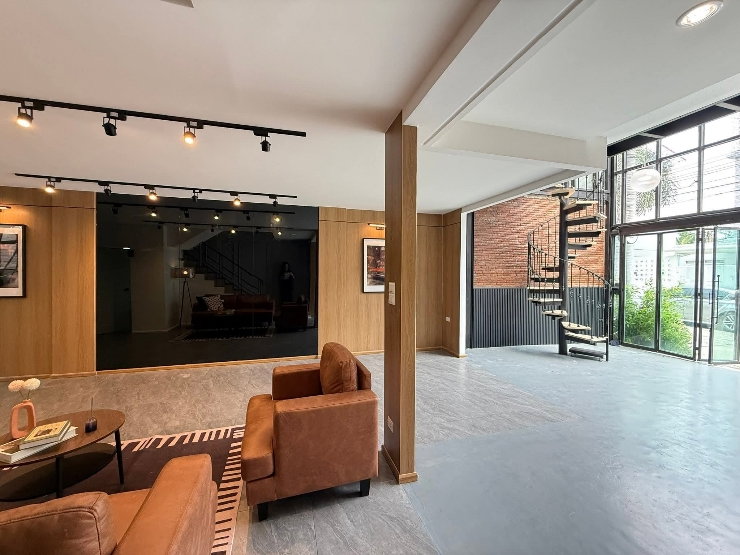 รูป Garage House ทาวน์โฮม 3 ชั้น สไตล์ไม่ซ้ำใคร - รูปที่ 6/33