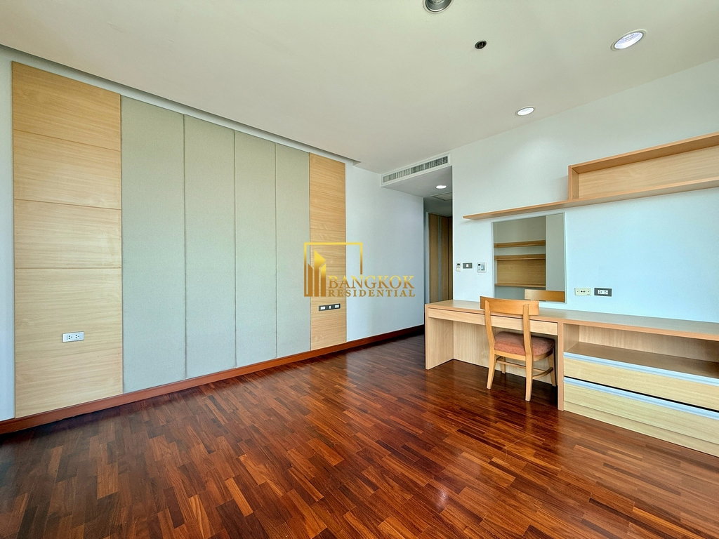 รูป Charming 3 Bedroom Apartment For Rent in Phrom Phong Area - BR0071AP - รูปที่ 16/47