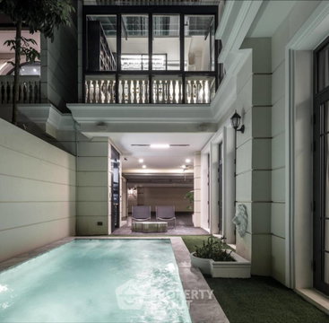 ทาวน์โฮม 4 ห้องนอน 200 ตร.ม. เดอะ บูเลอวาร์ด เอกมัย ใกล้ ARL รามคำแหง (ID 3035077)
