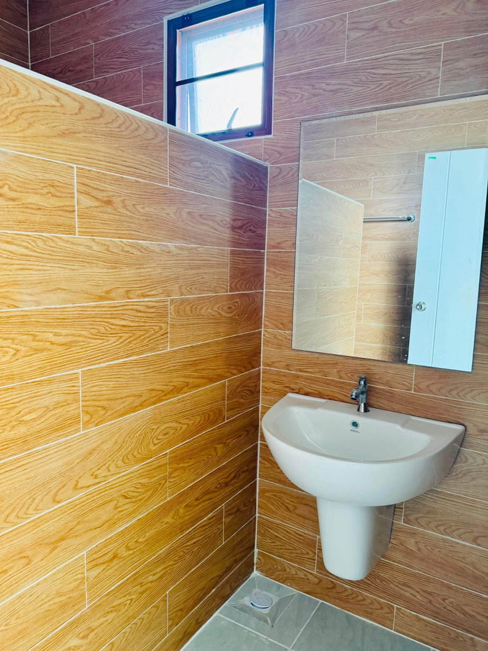 รูป 🏡ขายด่วน! บ้านเดี่ยวสไตล์ Muji สร้างใหม่ พร้อมโซล่าเซลล์ ทำเลสันผักหวาน-หางดง 2.29 ล้าน 📞063-6649056 - รูปที่ 10/23