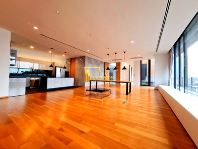 Apartment building for rent Srinakharinwirot University Prasanmit Campus : Impressive 4 Bedroom Luxury Apartment in Phrom Phong - BR20742AP