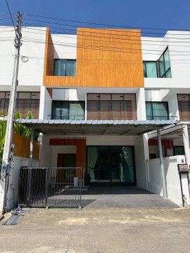 🏡✨ ทาวน์โฮม 3 ชั้น ใหม่แกะกล่อง พร้อมเฟอร์นิเจอร์ครบ ทำเลศักยภาพ ใกล้มหาวิทยาลัยและห้างสรรพสินค้า ราคาเพียง 4.7 ล้านบาท พร้อมโอน #C5MG100413