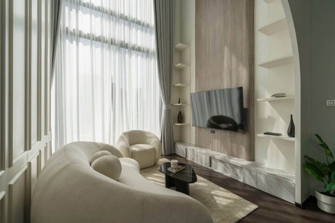 ห้องว่าง* ✅ ✅ ให้เช่า - LAVIQ Sukhumvit 57 , Super Luxury Duplex 2 ห้องนอน พร้อมเข้าอยู่ ติดต่อไลน์ @bktasset โทร 095-325-8928