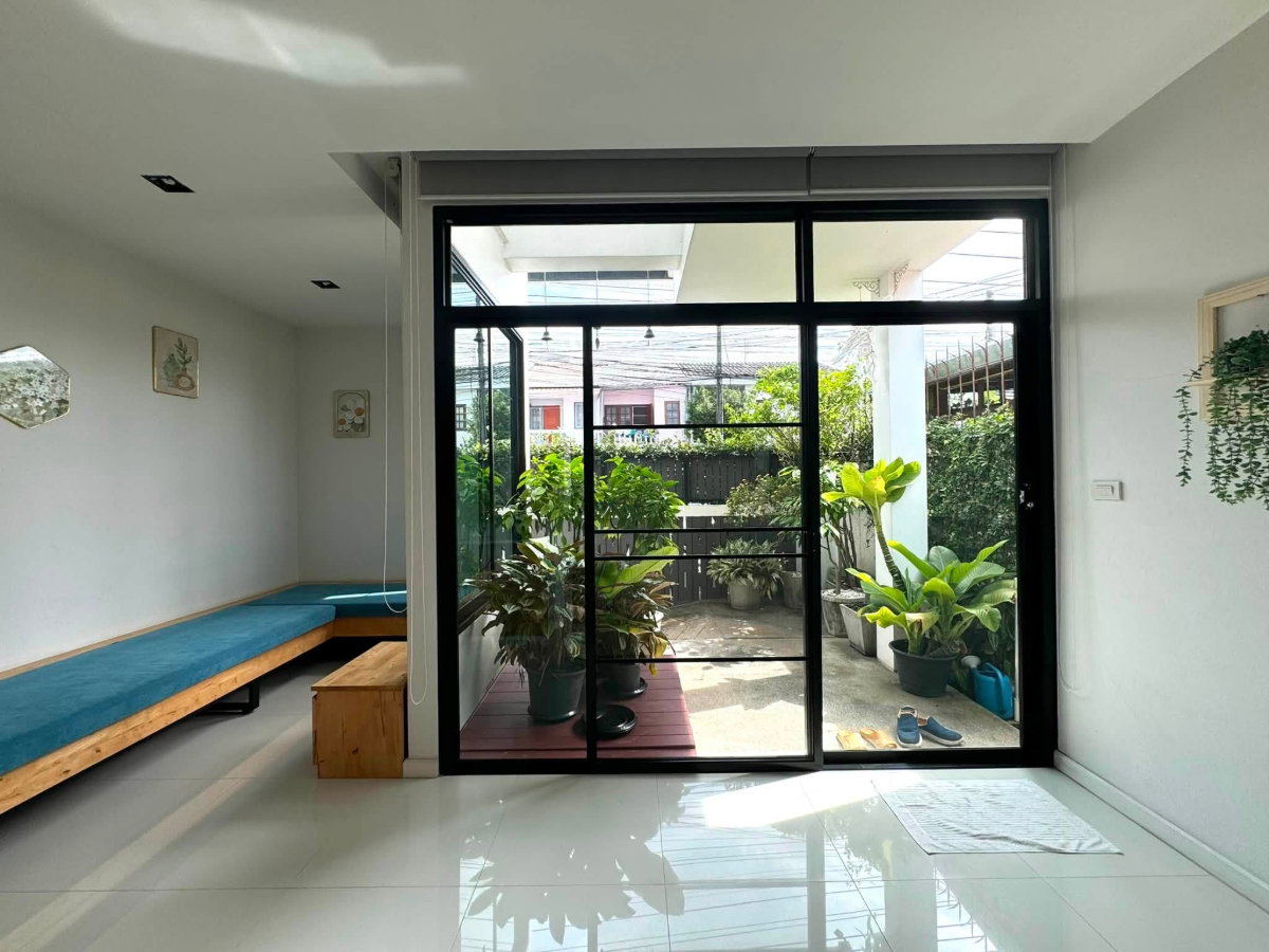 รูป POS ทาวน์โฮม 2 ชั้น ใกล้ รพ.ลานนา นิมมาน เมญ่า เฟอร์นิเจอร์และเครื่องใช้ไฟฟ้าครบ พร้อมเข้าอยู่ได้เลย  - รูปที่ 23/25