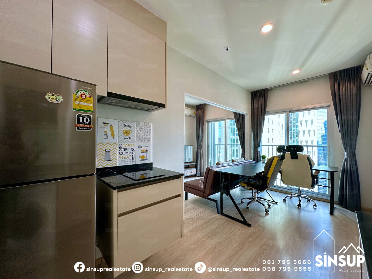 picture 🌆 For Rent | 𝐍𝐨𝐛𝐥𝐞 𝐑𝐞𝐯𝐨𝐥𝐯𝐞 𝐑𝐚𝐭𝐜𝐡𝐚𝐝𝐚 Spacious Combined Unit, 52 Sq.m. | 2 Bedrooms | Near MRT Thailand Cultural Centre - 10/21