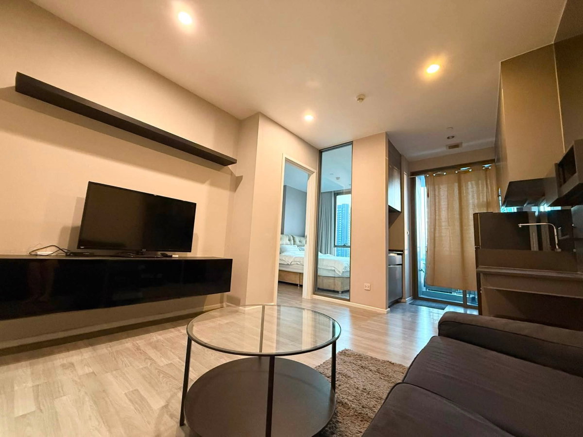 รูป ให้เช่า คอนโด เดอะรูม สุขุมวิท 69 *ห้องใหญ่กว่าใคร* ที่ Line: @homefinder - รูปที่ 9/10