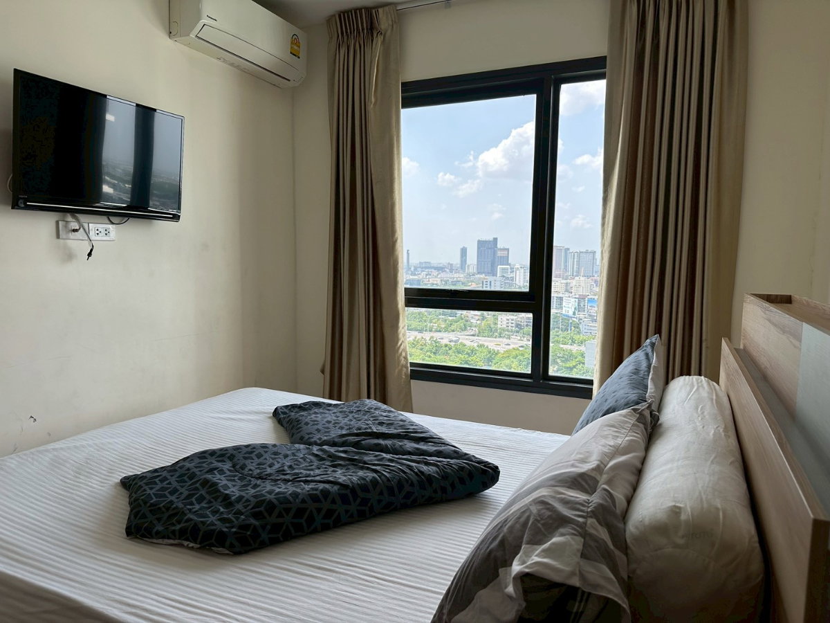 รูป 🛋️💗(พร้อมเปิดห้องให้ดูทันที!) Rich Park @Triple Station 💗🛋️วิวสวย ห้องไม่ร้อน เฟอร์นิเจอร์ครบพร้อมเข้าอยู่🔥🔥 ID LINE: @471ovhib 📲 - รูปที่ 3/11