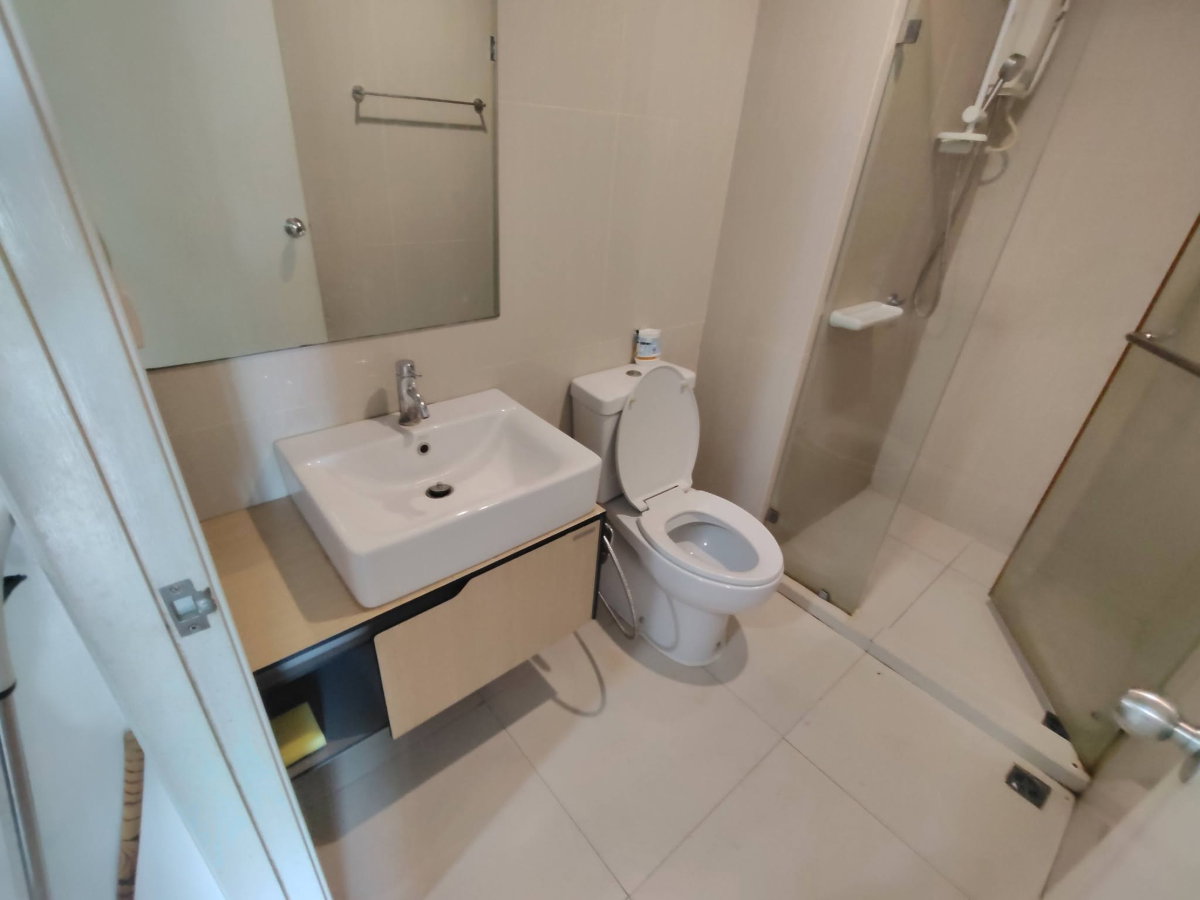 รูป ขายถูก!! The Parkland Phetkasem - Thapra (เดอะ พาร์คแลนด์ เพชรเกษม - ท่าพระ)30 ตร.ม. 1ห้องนอน สนใจแอดไลน์ไอดี @480kttgd - รูปที่ 6/9