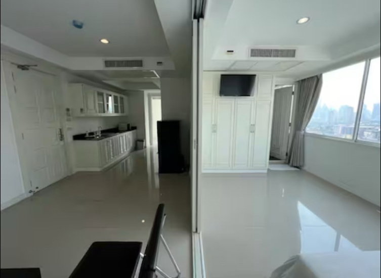 รูป The Royal Navin Tower ให้เช่าเดือนละ 20,000 บาท 086-5049889 - รูปที่ 23/27