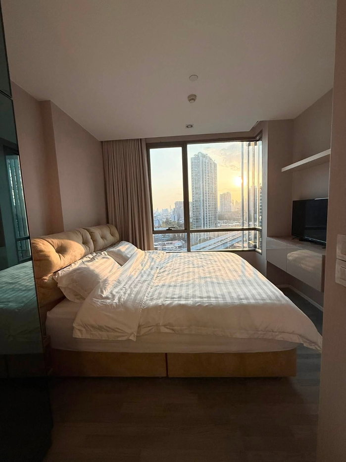 รูป ให้เช่า คอนโด เดอะรูม สุขุมวิท 69 *ห้องใหญ่กว่าใคร* ที่ Line: @homefinder - รูปที่ 1/10