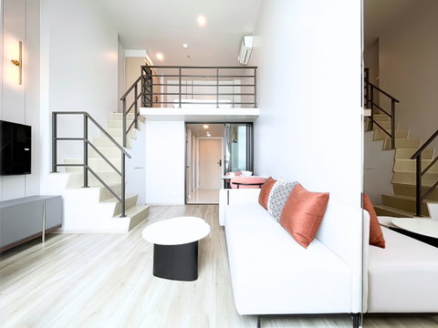 【Special Benefit】 🎁Emporium gift voucher 2,000B💰Rent: 35,000 THB/month 🏢CULTURE Thonglor ✨1Bedroom • 36 sqm • 35th Floor