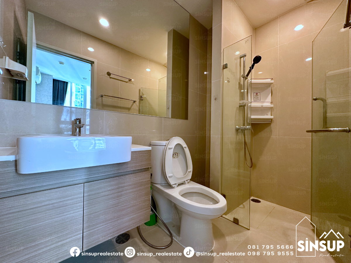 picture 🌆 For Rent | 𝐍𝐨𝐛𝐥𝐞 𝐑𝐞𝐯𝐨𝐥𝐯𝐞 𝐑𝐚𝐭𝐜𝐡𝐚𝐝𝐚 Spacious Combined Unit, 52 Sq.m. | 2 Bedrooms | Near MRT Thailand Cultural Centre - 7/21