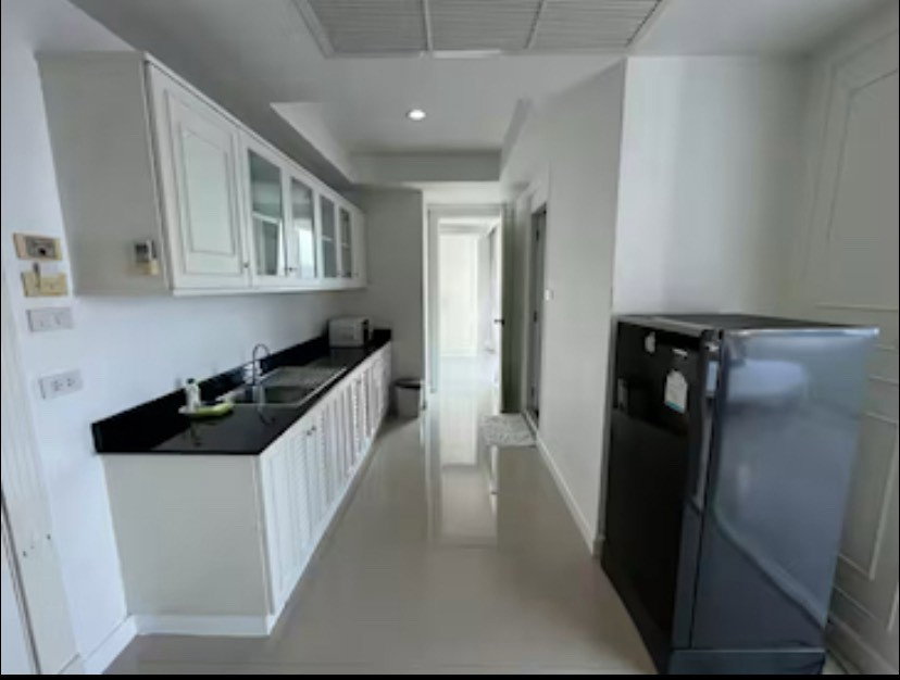 รูป The Royal Navin Tower ให้เช่าเดือนละ 20,000 บาท 086-5049889 - รูปที่ 3/27