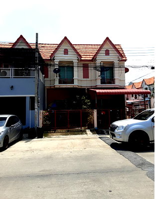 Townhouses for sale Phra Samut Jadee Samut Prakarn : 🔥 2-Storey Townhome for Sale at Siam Niwet 2 Pornphatthana, Phra Samut Chedi – Convenient Location Near Suksawat Road