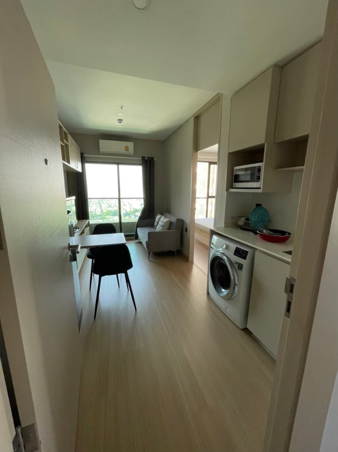 ลุมพินี สวีท มักกะสัน ห้องสวยหายาก พร้อมเข้าอยู่ โลเคชั่นดีมาก