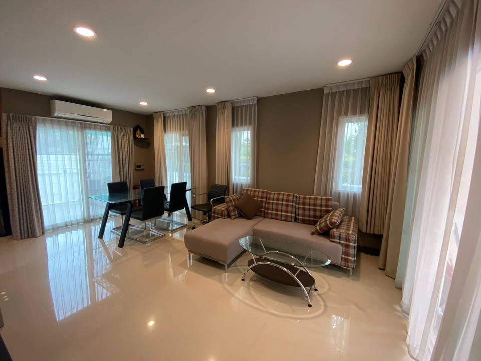 รูป R3118 ให้เช่าทาวน์โฮม 3 ชั้น หมู่บ้าน บ้านกลางเมืองพระราม 9 มอเตอร์เวย์ (ว่างค่ะ) - รูปที่ 3/13