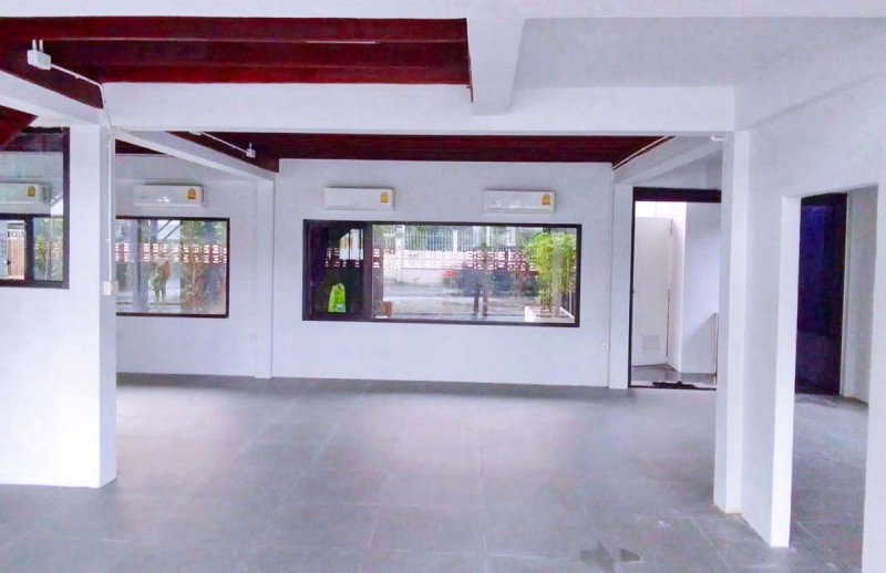 รูป MRT สุทธิสาร 2.45กม.จอดรถได้ 12 คัน MRT โชคชัย4 1.86 กม. ให้เช่าอาคารสำนักงาน 2 ชั้น ย่านรัชดา ลาดพร้าว 4นอน 100ตร.ว. 520ตร.ม. พร้อมลาน - รูปที่ 8/8