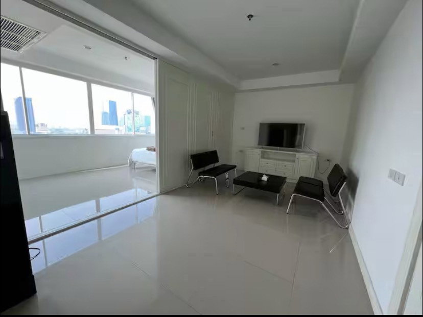 รูป The Royal Navin Tower ให้เช่าเดือนละ 20,000 บาท 086-5049889 - รูปที่ 13/27