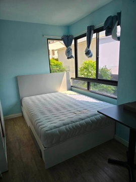  H2 Glass and Chrome for rent ✨ Fully furnished