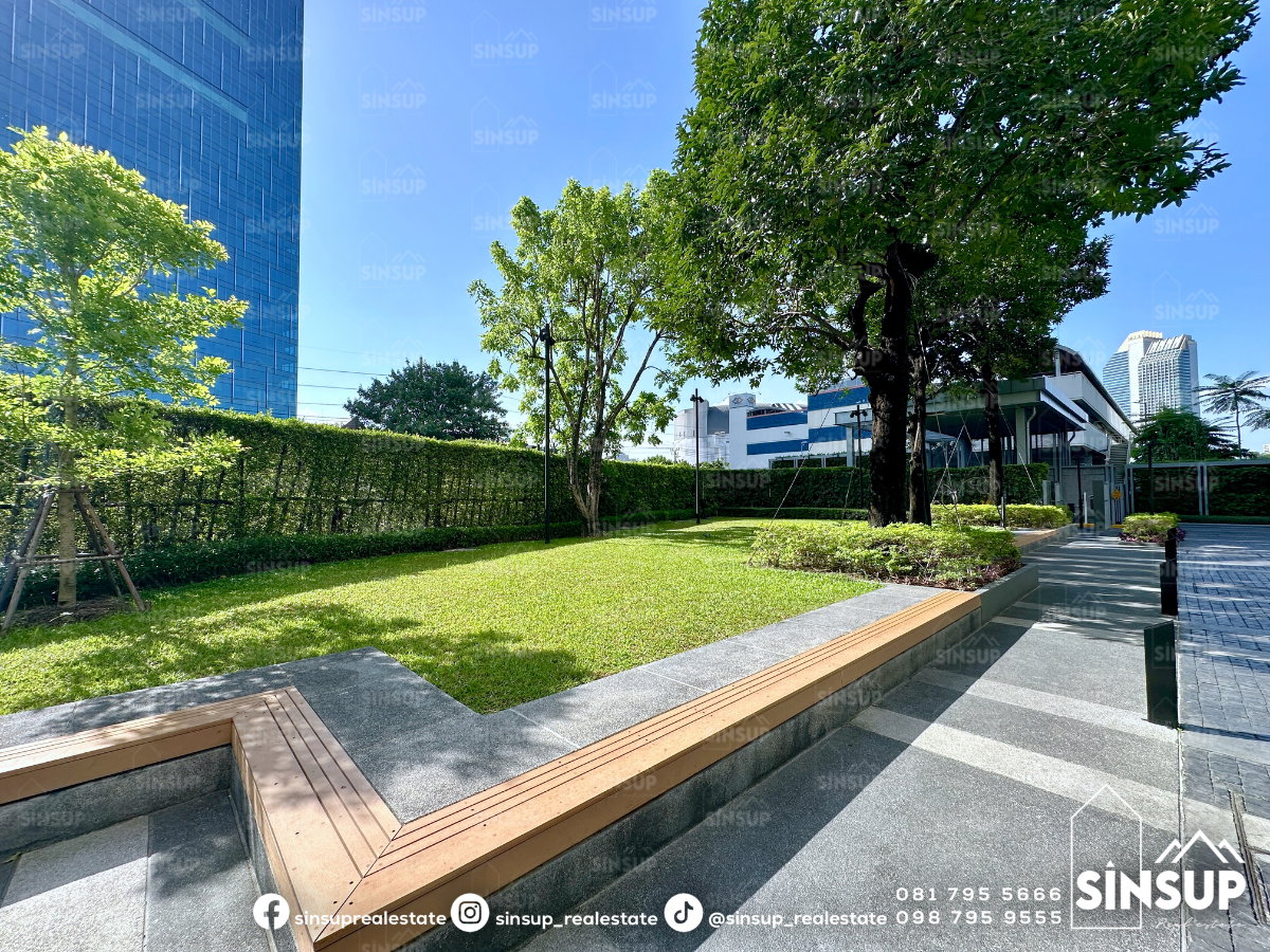 picture 🌆 For Rent | 𝐍𝐨𝐛𝐥𝐞 𝐑𝐞𝐯𝐨𝐥𝐯𝐞 𝐑𝐚𝐭𝐜𝐡𝐚𝐝𝐚 Spacious Combined Unit, 52 Sq.m. | 2 Bedrooms | Near MRT Thailand Cultural Centre - 20/21