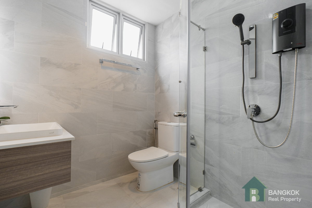 picture Citi Smart Sukhumvit 18 I Condo for Rent 3 Bed BTS Asok - 17/19