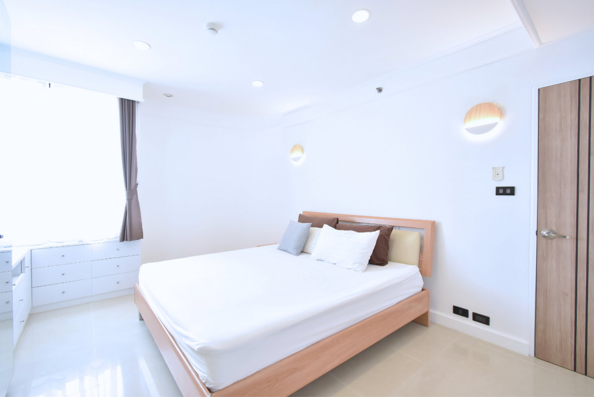รูป 【เพิ่งรีโนเวทใหม่】💰 ค่าเช่า: 50,000 บาท/เดือน 🏢 Las Colinas ✨ 2 ห้องนอน • 100 ตร.ม. • ชั้น 31 - รูปที่ 3/8