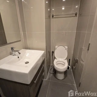 PRIVATE CORNER ROOM 6618211
