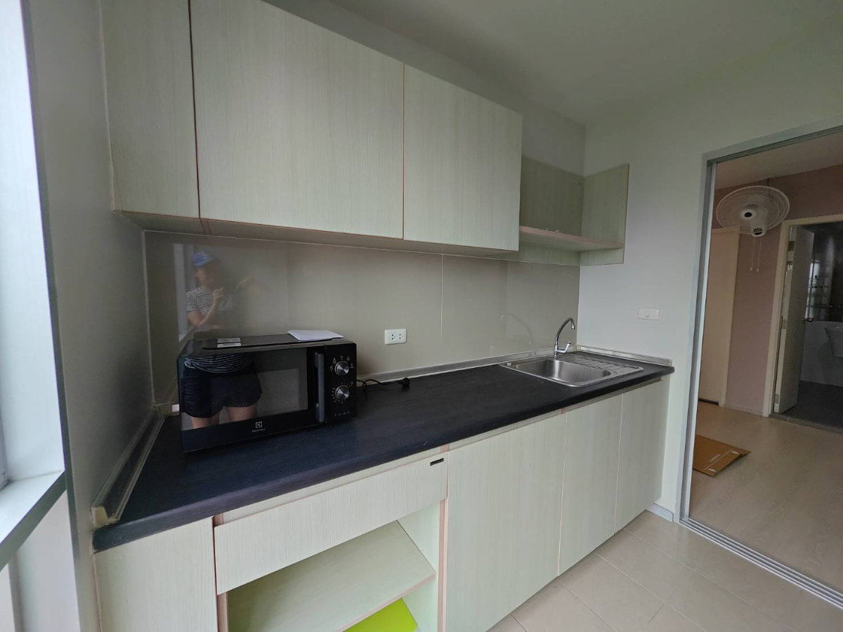 รูป ✨ Aspire Sathorn–Taksin Timber | 2 ห้องนอน ห้องมุม ครัวแยก เครื่องซักผ้าครบ | 15,000 บาท/เดือน - รูปที่ 3/11