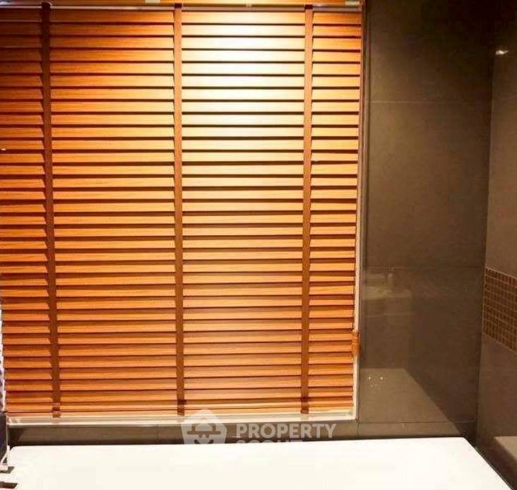 รูป คอนโด 2 ห้องนอน ชั้น 19 ขนาด 68 ตร.ม. Rhythm Sathorn ใกล้ BTS สะพานตากสิน 300 ม. (ID 3136251) - รูปที่ 4/5