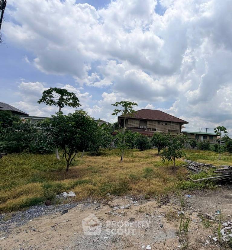picture Land For Sale In Khlong Chan, Bang Kapi, Bangkok 📍 (ID 3135634) - 5/6