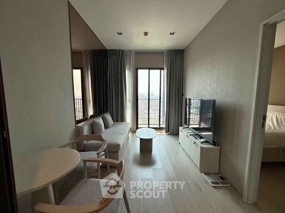 รูป ชั้น 15 ห้องชุด 1 ห้องนอน Reference Sathorn-Wongwianyai ใกล้ BTS วงเวียนใหญ่ 100 ม. (ID 3136266) - รูปที่ 1/18
