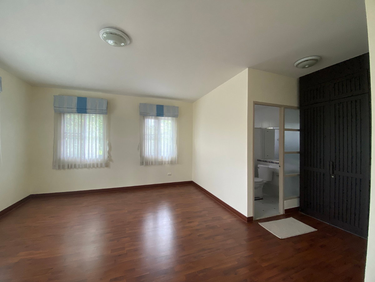 รูป 🏡✨ ให้เช่าบ้านเดี่ยวหลังมุม พร้อมอยู่ พฤกษ์ลดา 2 ท่าข้าม – พระราม 2 บ้านหลังมุม ต้นโครงการ ปรับปรุงใหม่ บรรยากาศเงียบสงบ - รูปที่ 8/16