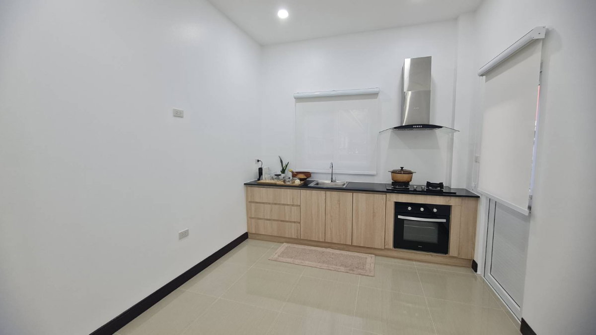 รูป ขายบ้านเดี่ยว 3 ห้องนอน รีโนเวทใหม่สวย เนื้อที่ 54ตร.ว. เฟอนิเจอร์และเครื่องใช้ไฟฟ้าครบ พร้อมอยู่ - รูปที่ 10/20