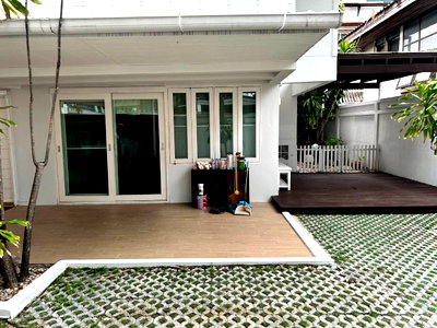 บ้านเดี่ยวให้เช่า : ให้เช่า บ้านเดี่ยว 2 ชั้น ทำโฮม ออฟฟิส พักอาศัย พระราม 9 ตัดใหม่ ที่ ไลน์: @homefinder