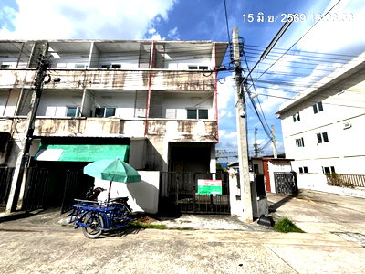 Townhouses for sale : TOWN HOUSE 25.6 Sq.w. Sai Mai Bangkok for 2.4M