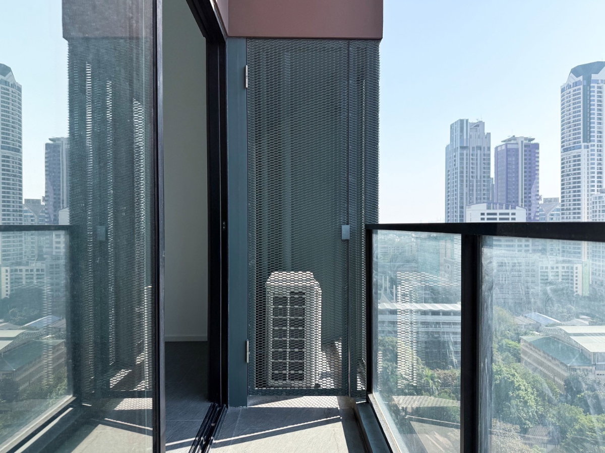 รูป RARE FIND: 1BR DUPLEX @ THE LOFTS SILOM – ONLY 12MB - รูปที่ 21/31