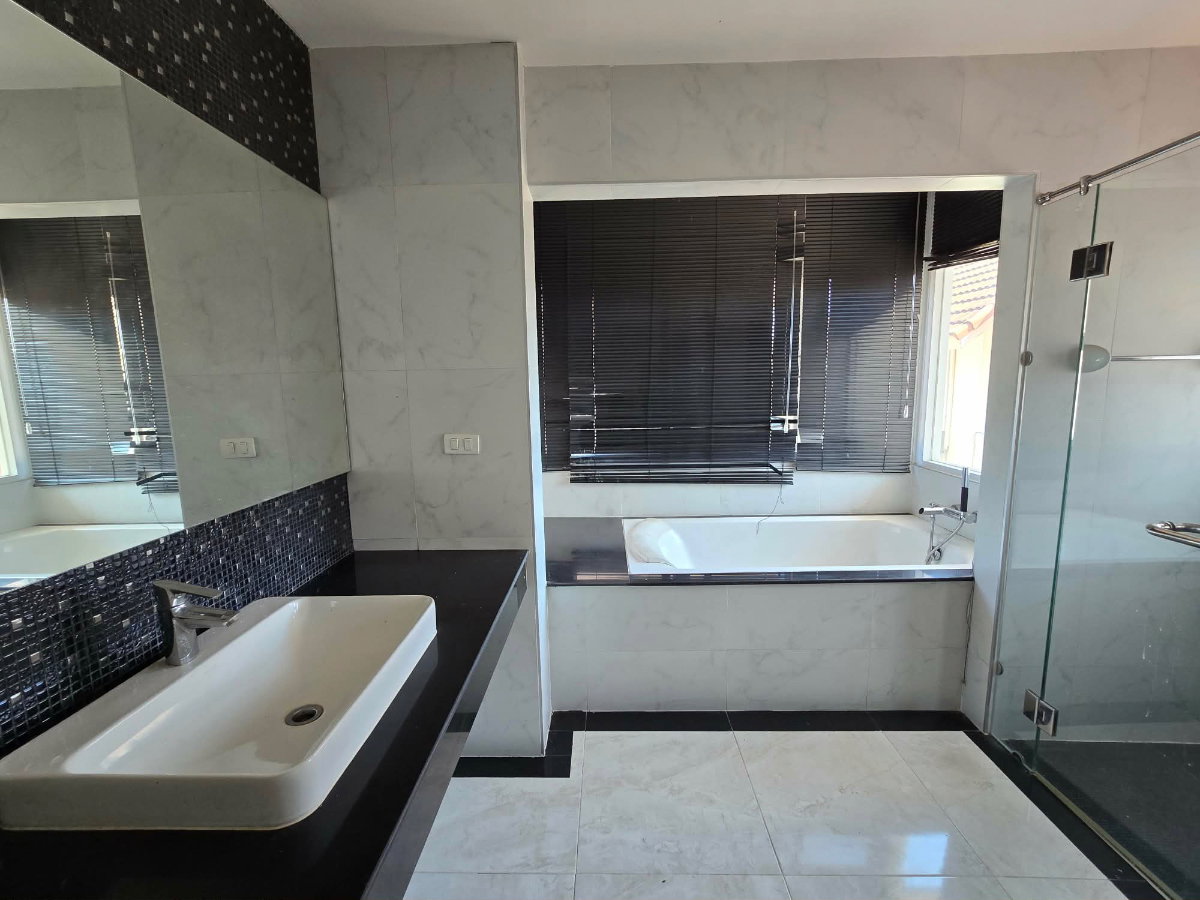 รูป ขายบ้านในโครงการพิมุกต์ 4 บ้านสวย สภาพดี พร้อมเข้าอยู่ (ID:770HS) - รูปที่ 10/13
