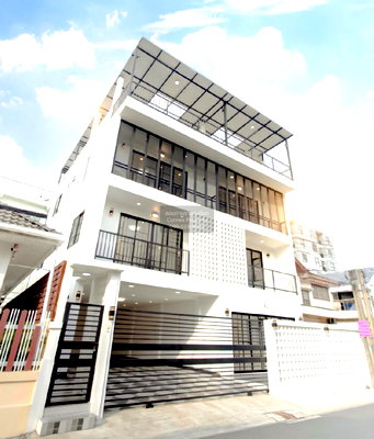 Houses for sale Ratchadaphisek Road : For Sale House , Ban Chainarong Niwet , nice view , high floor , newly renovated , MRT-Sutthisan , Sam Saen Nok , Huai Khwang , Bangkok , CX-166632 ✅ Live chat with us ADD LINE @connexproperty ✅