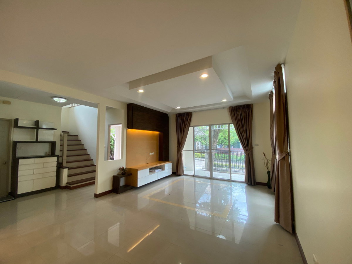 รูป 🏡✨ ให้เช่าบ้านเดี่ยวหลังมุม พร้อมอยู่ พฤกษ์ลดา 2 ท่าข้าม – พระราม 2 บ้านหลังมุม ต้นโครงการ ปรับปรุงใหม่ บรรยากาศเงียบสงบ - รูปที่ 2/16