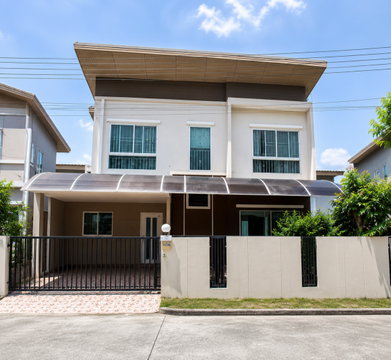 ให้เช่าบ้านแฝด ม.คาซ่าแกรนด์ สวนเสือ ศรีราชา