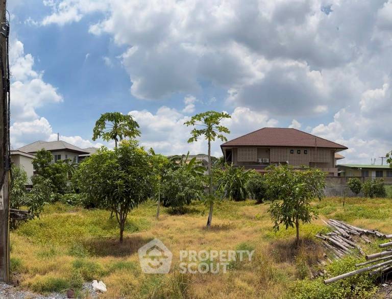 picture Land For Sale In Khlong Chan, Bang Kapi, Bangkok 📍 (ID 3135634) - 3/6