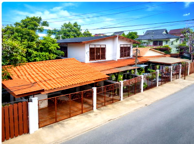 เช่าบ้านเดี่ยว รามคำแหง 118 : ใกล้สำนักงานที่ดินประเวศ 899 ม. ติดป้ายได้ แบ่งเช่าได้ บ้านทำออฟฟิศ กรุงเทพกรีฑา 4นอน 4น้ำ ใกล้โรงเรียนศรีพฤฒา 900 ม. ขนาด 50 ตร.ว. 250ตร.ม.