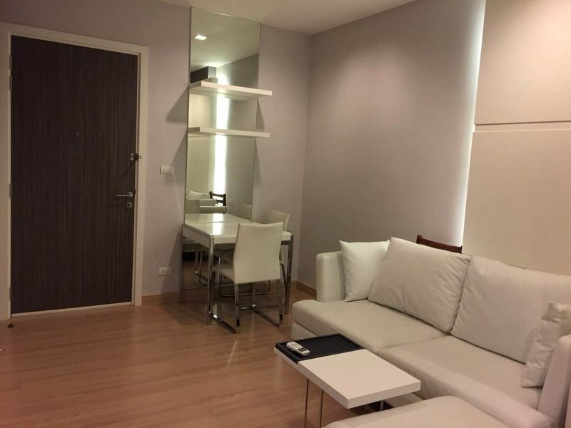 รูป Sathorn-Riverfront Living: 1BR at Urbano Absolute – Only 4.11MB - รูปที่ 8/8