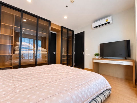 P-55385 Condo for Rent with Bathtub The Address Siam 2 Bed 2 Bath 84 sq.m. 8th Fl. Near BTS Ratchathewi Line ID: @easythaihome 085-592-2897