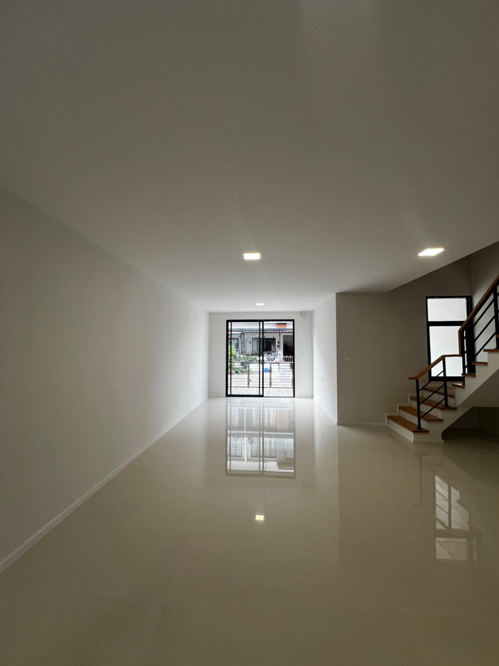 รูป RPP062🏡M9 Avenue พระราม 2 – ท่าข้าม | ทาวน์โฮม 3 ชั้น ทำเลดี ใกล้พระราม 2✨ - รูปที่ 2/7
