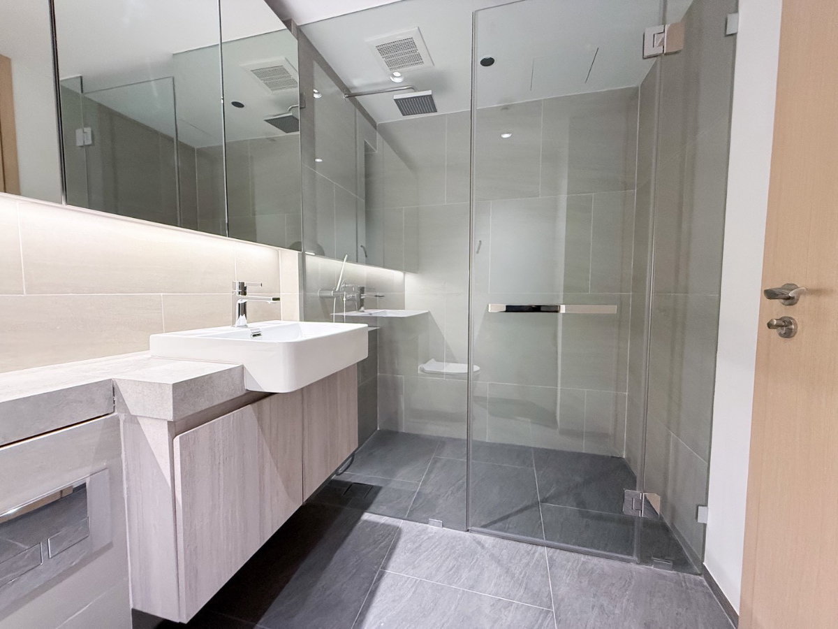 รูป RARE FIND: 1BR DUPLEX @ THE LOFTS SILOM – ONLY 12MB - รูปที่ 25/31