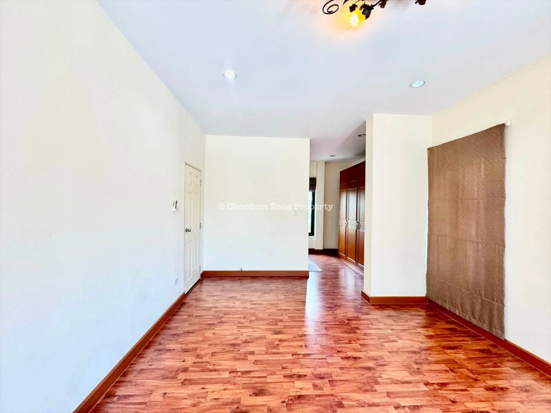 รูป ขายบ้านเดี๋ยวหลังใหญ่พร้อมที่ดินแปลงใหญ่ เก้ากิโล ศรีราชา - รูปที่ 10/39