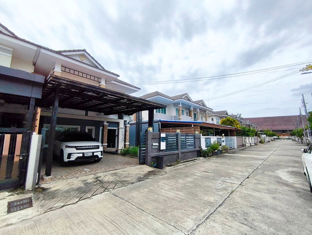 รูป ขายถูกบ้าน 54.6 ตร.วา ม.ดับเบิ้ลยูโฟร์วิลเลจ ใกล้แยกบางสีทอง โลตัสนครอินทร์ - รูปที่ 2/16
