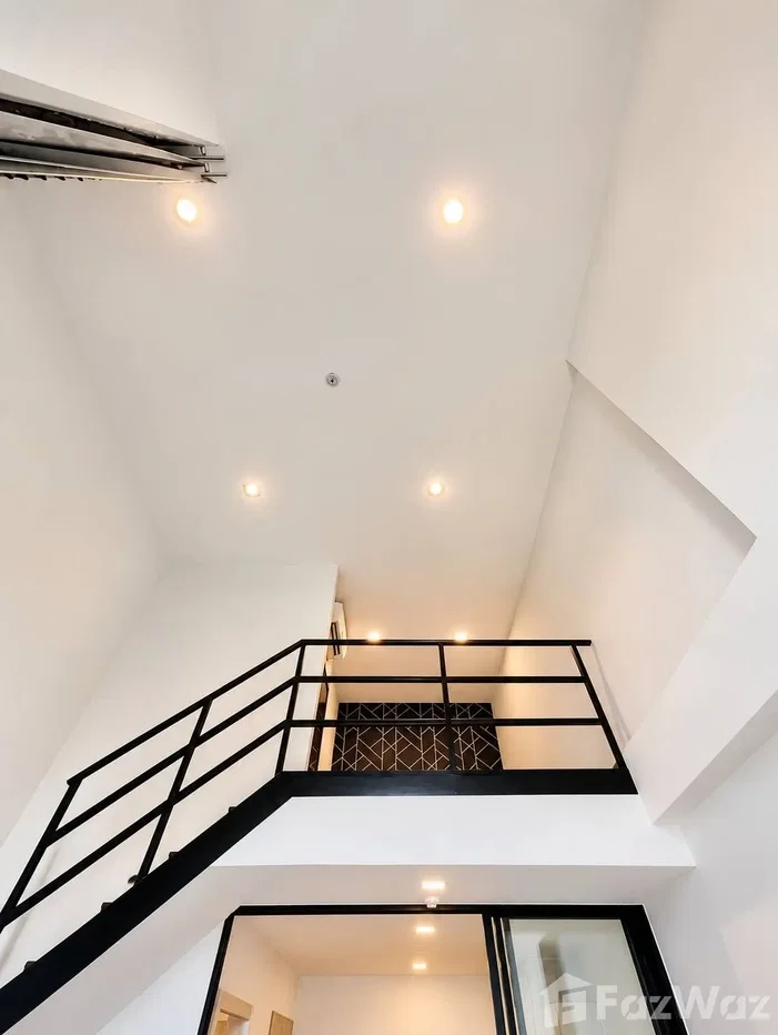 picture คอนโดทำเลดี ห้องduplex 2 ชั้นเพดานสูง โครงการ THE COLLE 6631160 - 2/12