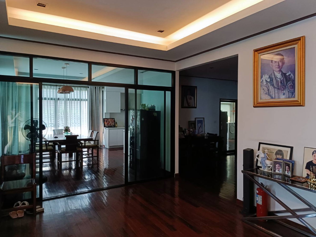 รูป SJD093 บ้านเดี่ยวหรู| รามอินทรา 5 บ้านเดี่ยวบนที่ดินขนาดใหญ่ 196 ตารางวา - รูปที่ 6/8
